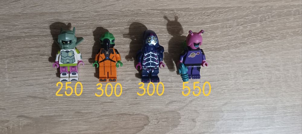 Лего мініфігурки