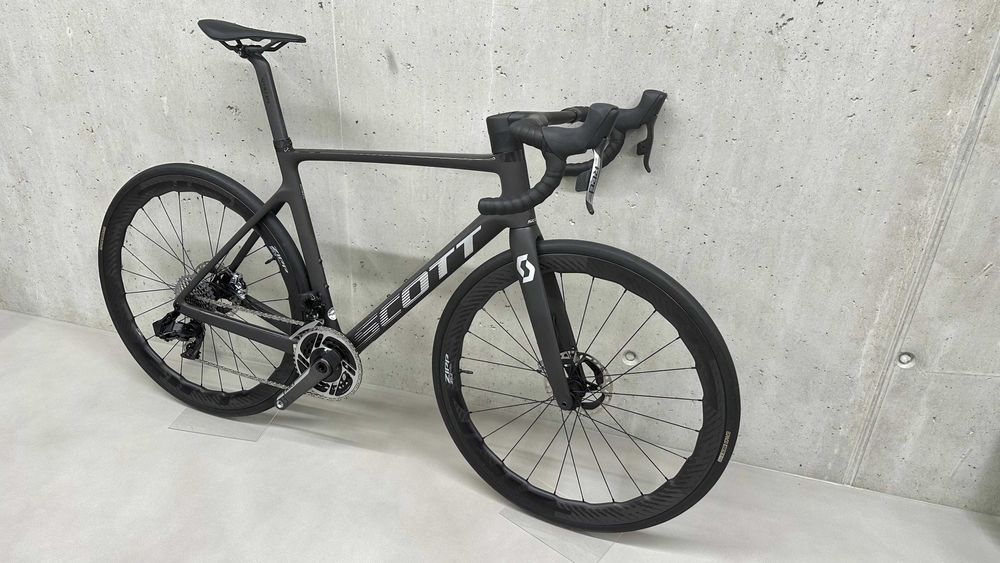 SCOTT Addict RC Ultimate - model 2024 - jak NOWY (300km)!