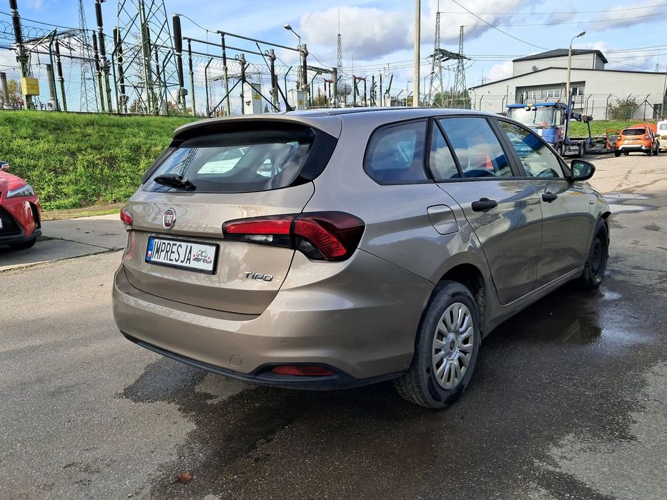 Fiat Tipo 2019r 1,4 B 95 KM salon Polska F - vat 23 %