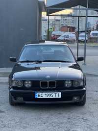 Продам збережену BMW 520i