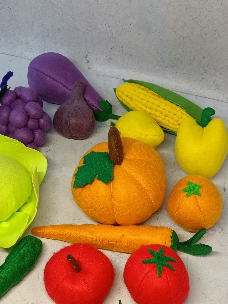 Вивчаємо кольори ,фетровий набір овочі і фрукти