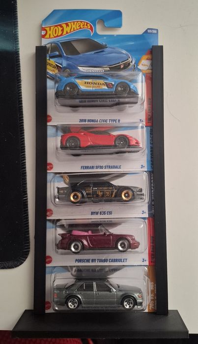 Stojaki na Hot Wheels z drukarki 3d