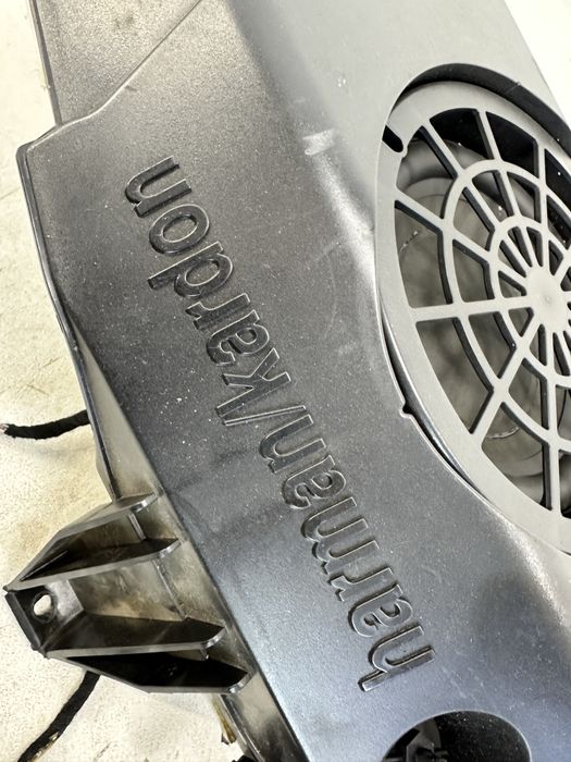 Mercedes E W211 głośniki subwoofer wzmacniacz Harman Kardon Logic7