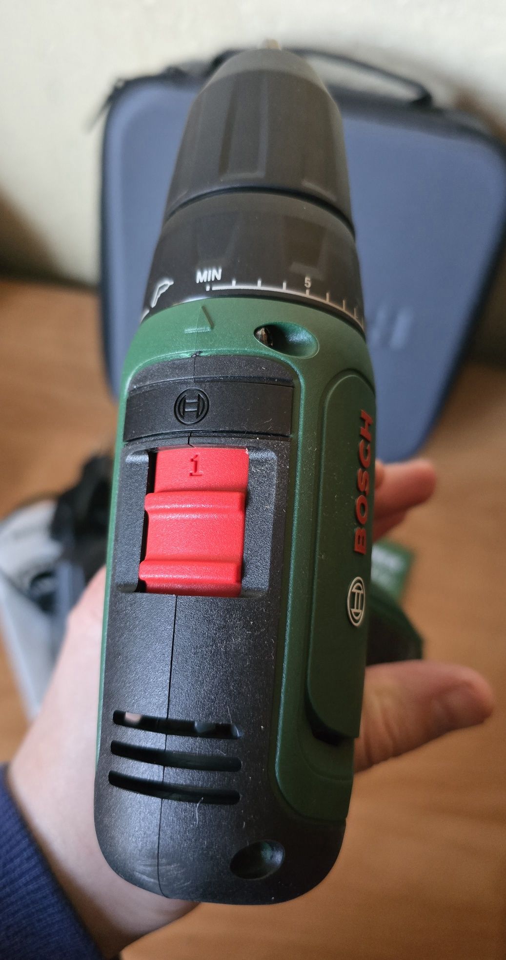 Bosch шуруповнрт 12v 2ah акб 100% оригінал