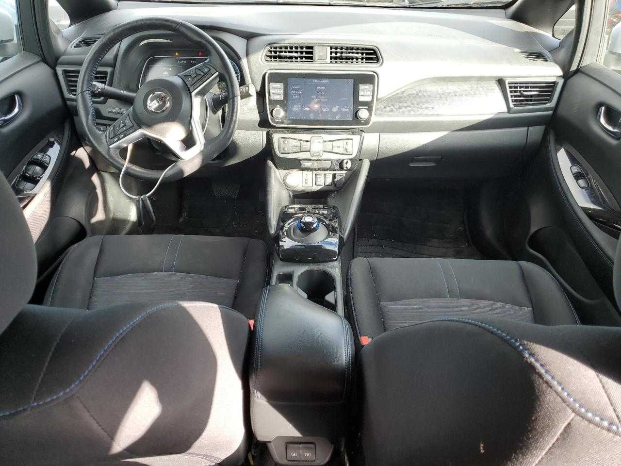 Nissan Leaf SV 40kwh
