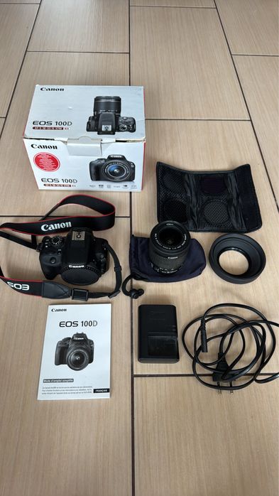 Цифровий фотоапарат Canon EOS 100D бу,стан відмінний