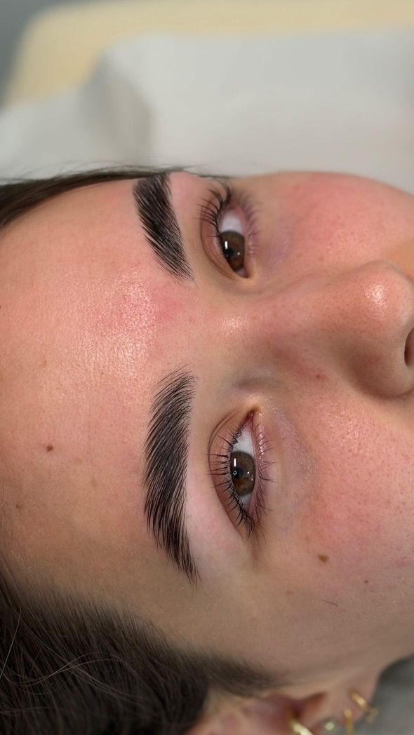 Extensão de Pestanas, Microblanding, lifting e brow lamination