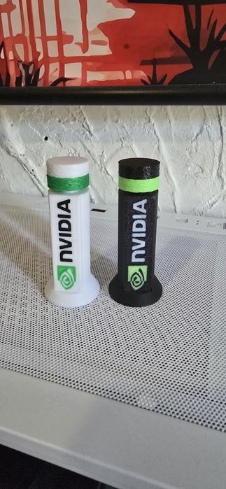 Подставка держатель видеокарты