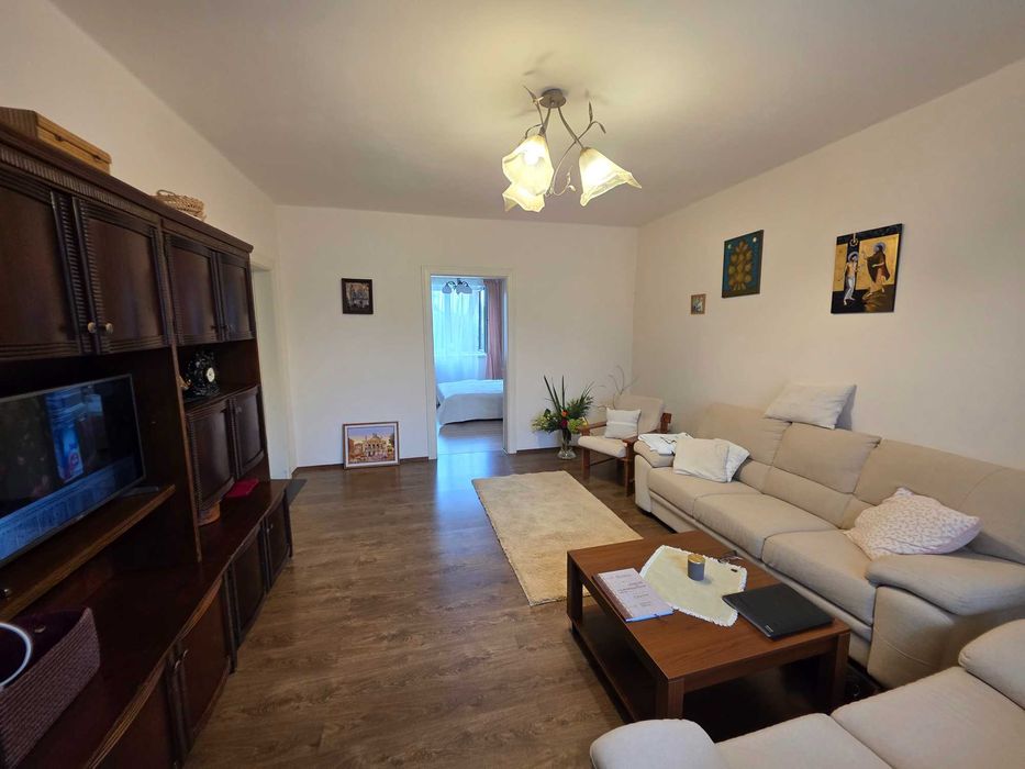 Особняк Городок в.Мазепи знаходиться в гарному з багатою зеленню місці