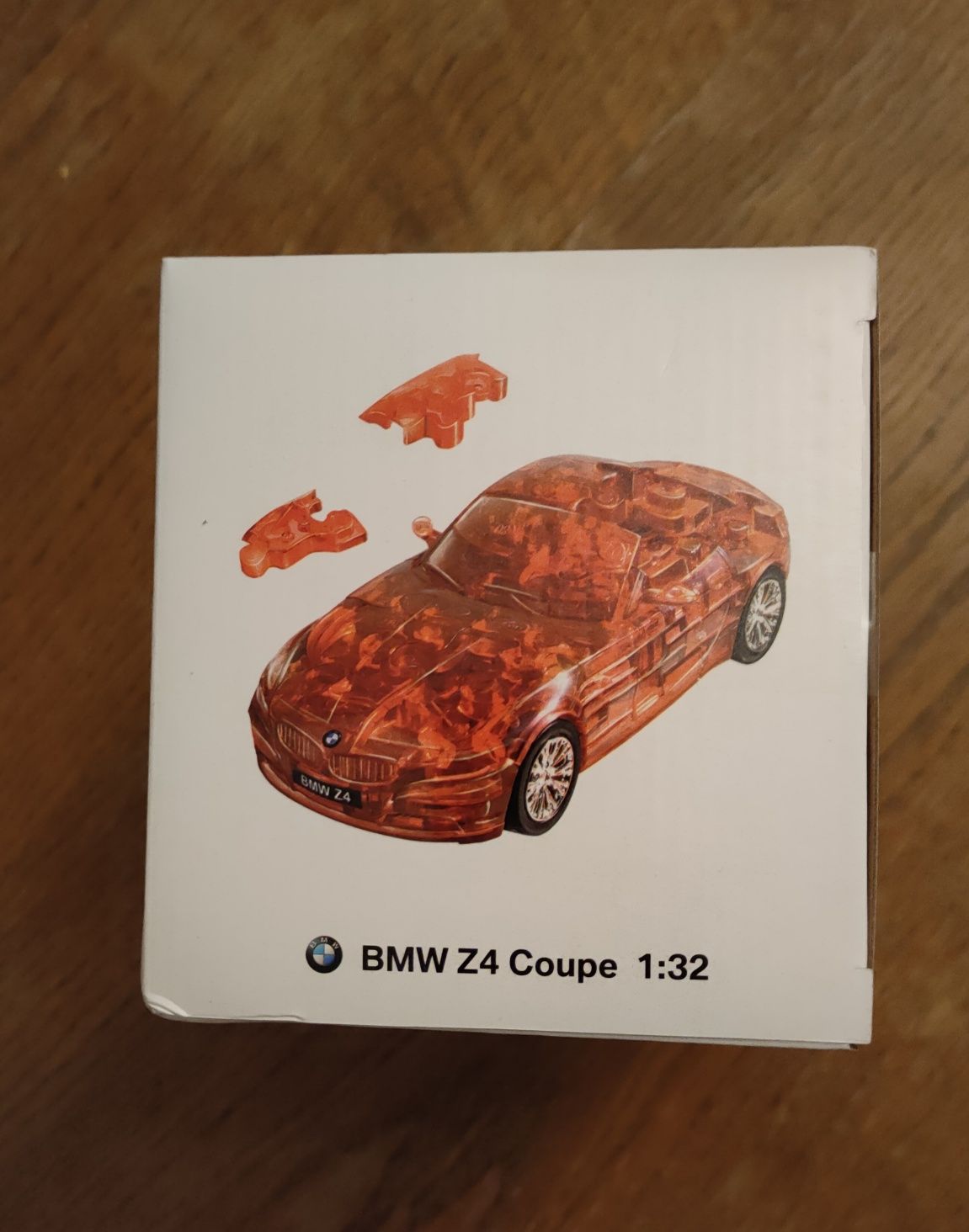 Puzzle 3D BMW Z4 w skali 1:32