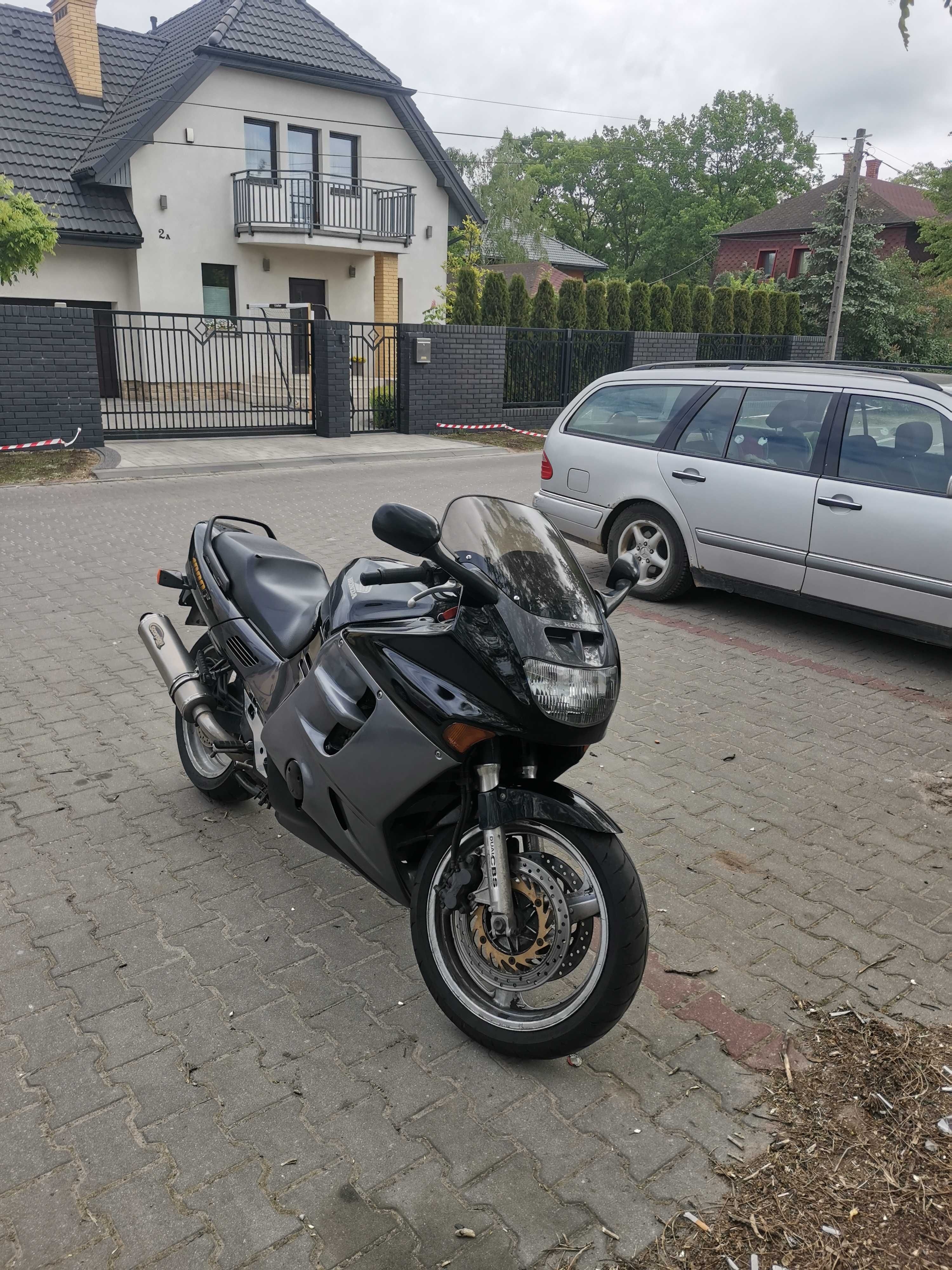 Motocykl na sprzedaż HONDA CBR1000F