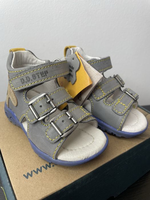 Sandały D.D step