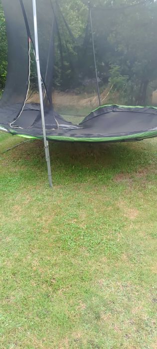 Trampolina ogrodowa