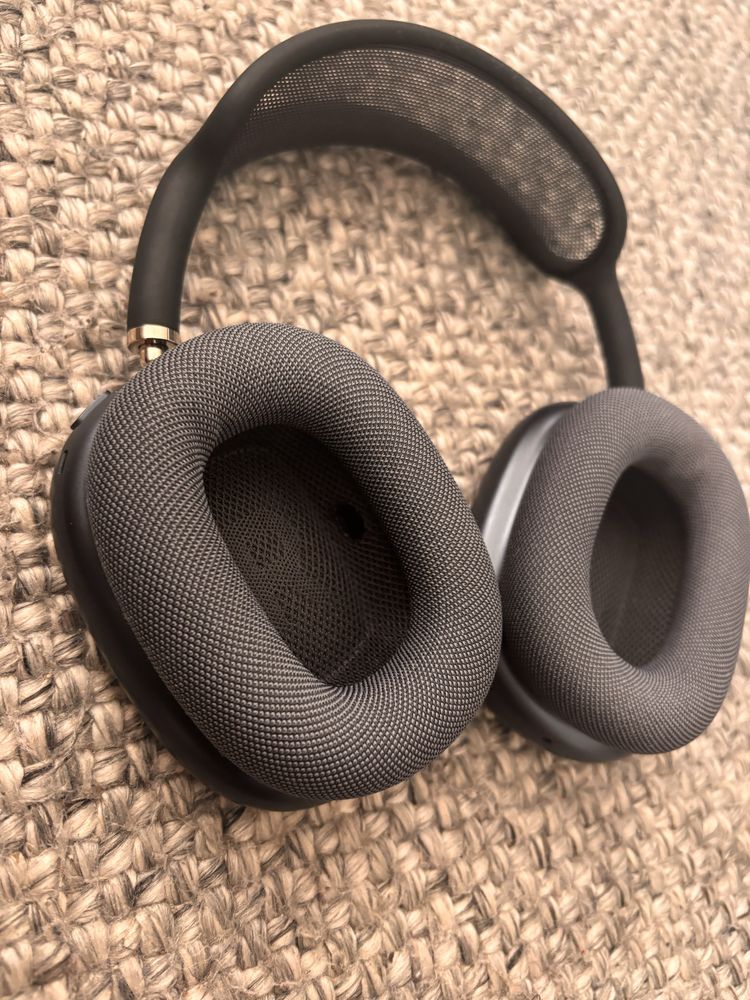 Apple AirPods Max