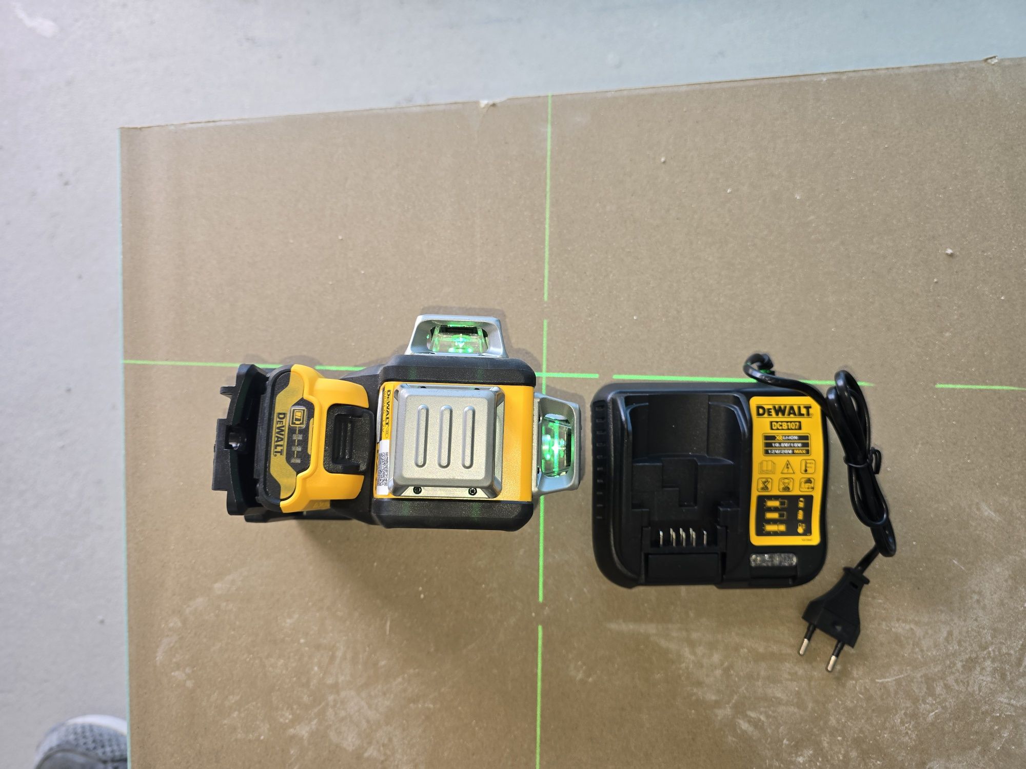 laser dewalt de esquadrias
