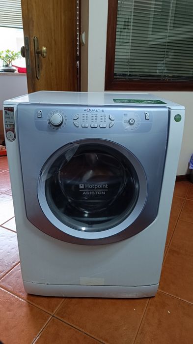 Máquina de lavar roupa Ariston hotpoint