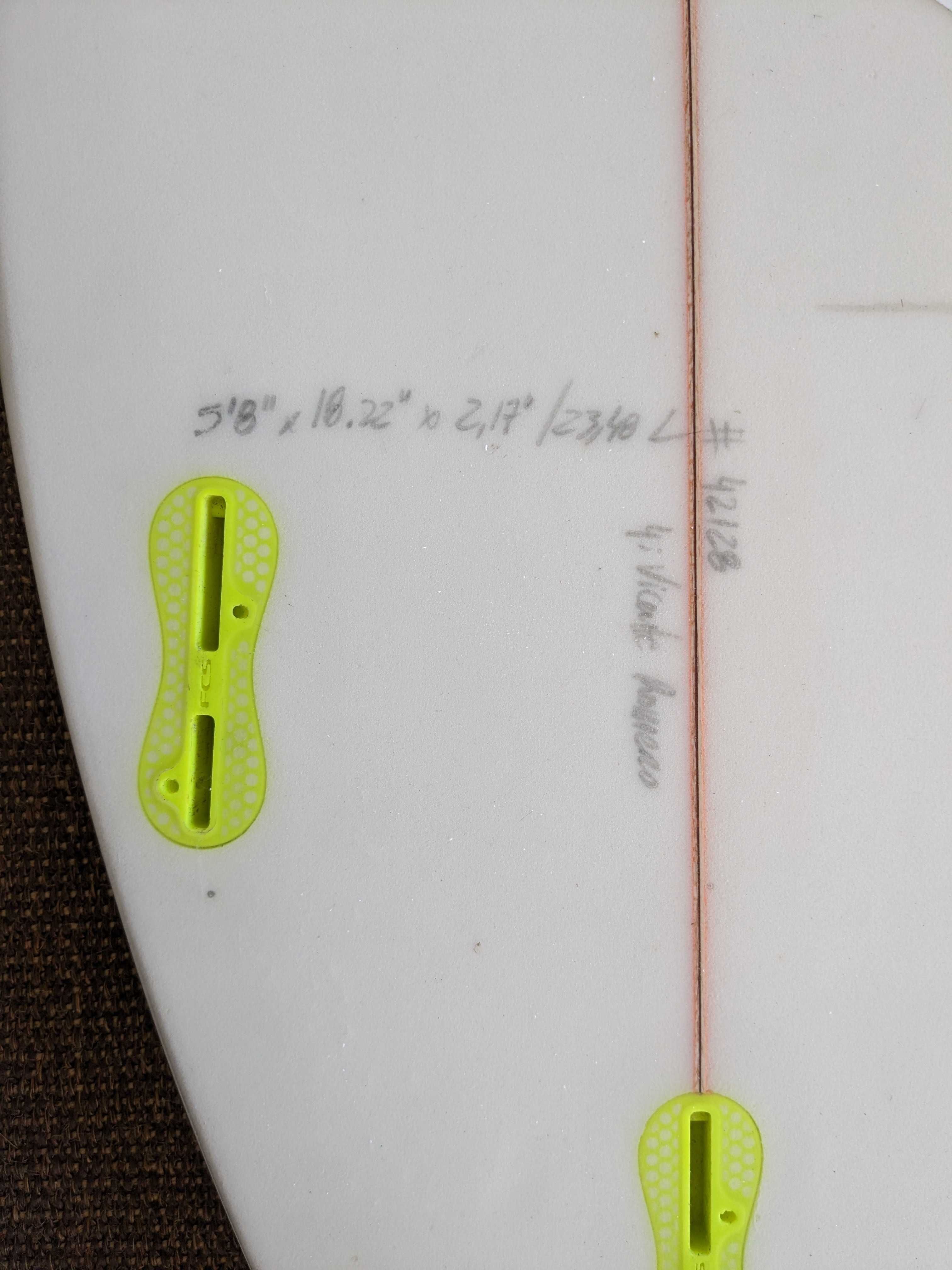 Prancha de Surf - AJW  5'8''