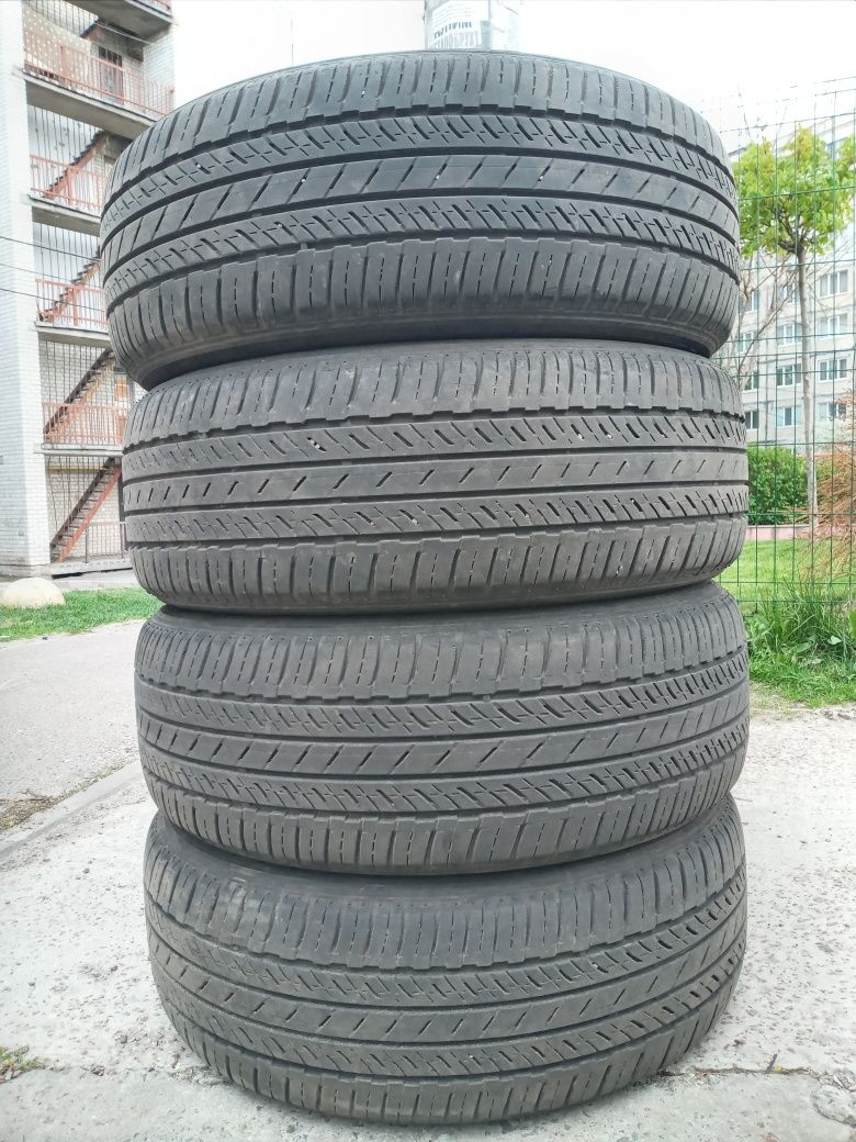 225 55 18 Bridgestone 2017 г. 5 мм цена за штуку