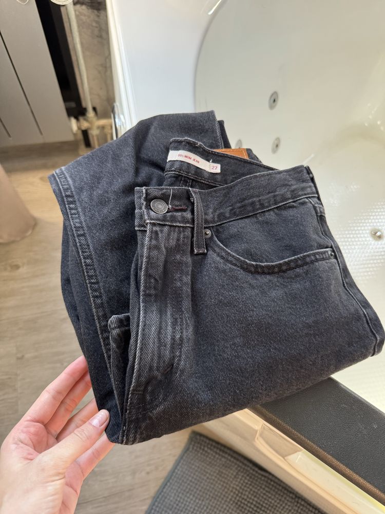 Levis mom 27 розмір (ідеал)