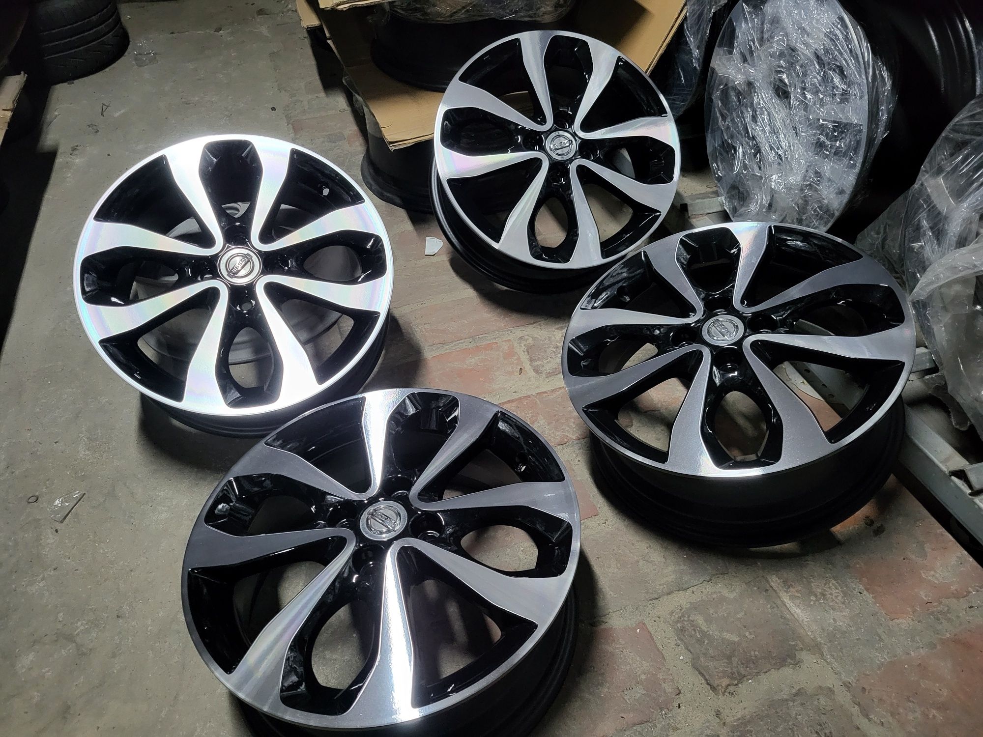 Felgi  16 4x100 Nissan Note Micra  Renault  clio  Dacia Logan  dokkerr