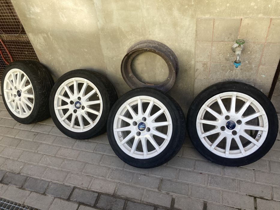 Felgi z forda biala 4x108 r16