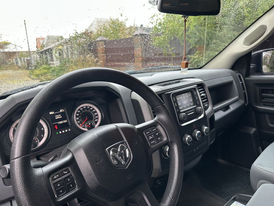 Продам легковой пикап 6 мест DODGE RAM 1500 в идеальном состоянии