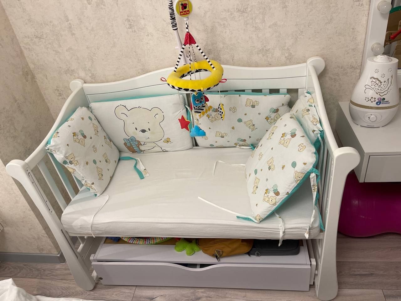 Продам дитяче ліжко Верес Соня ЛД18 білого кольору з матрацом