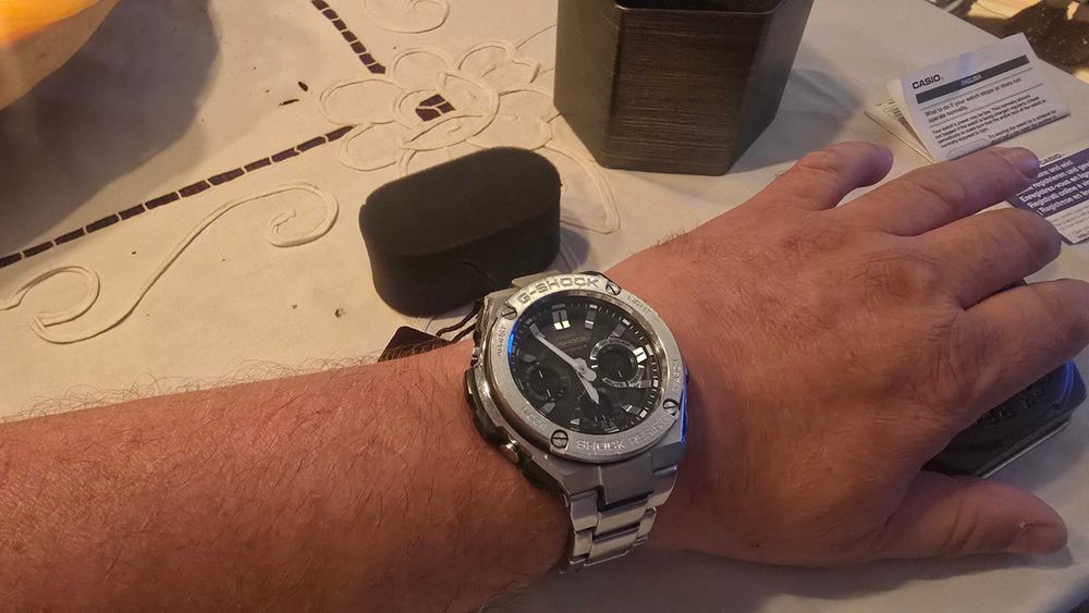 Casio g-shock gst-w110d-1aer