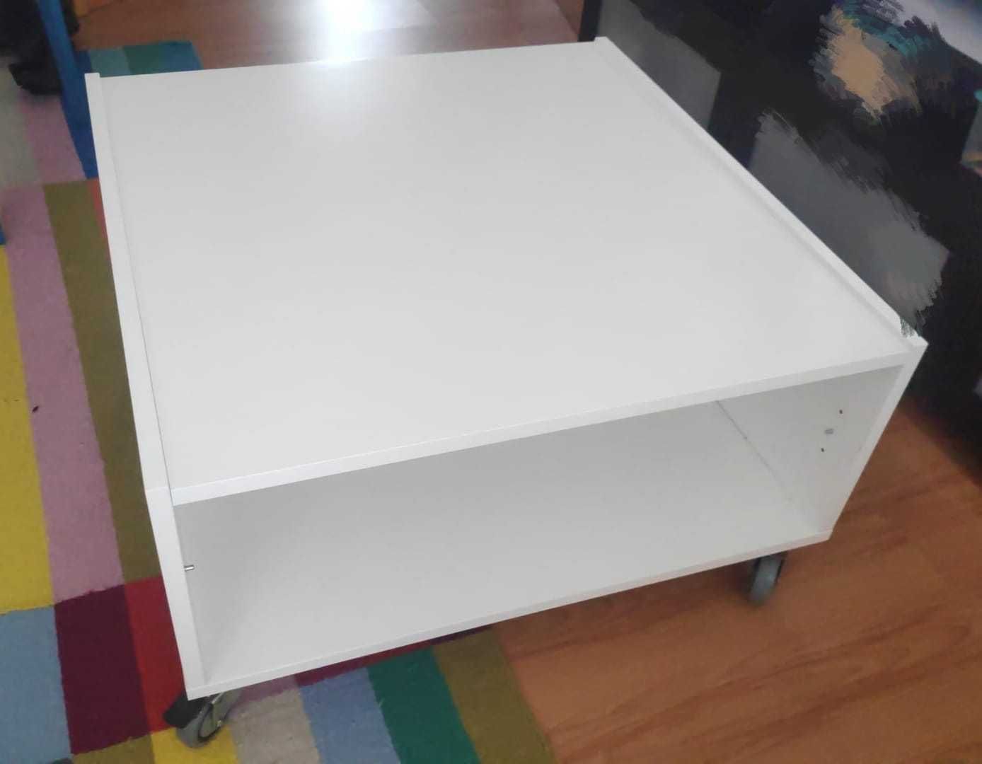 Mesa de centro com rodas IKEA