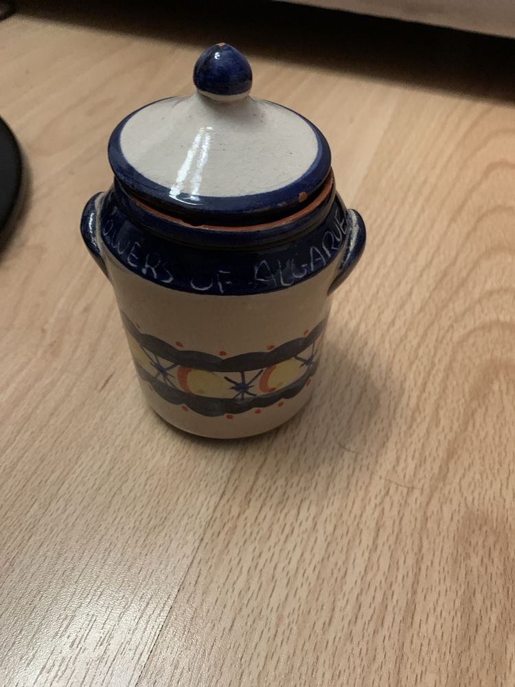 Conjunto de loica de barro pintado