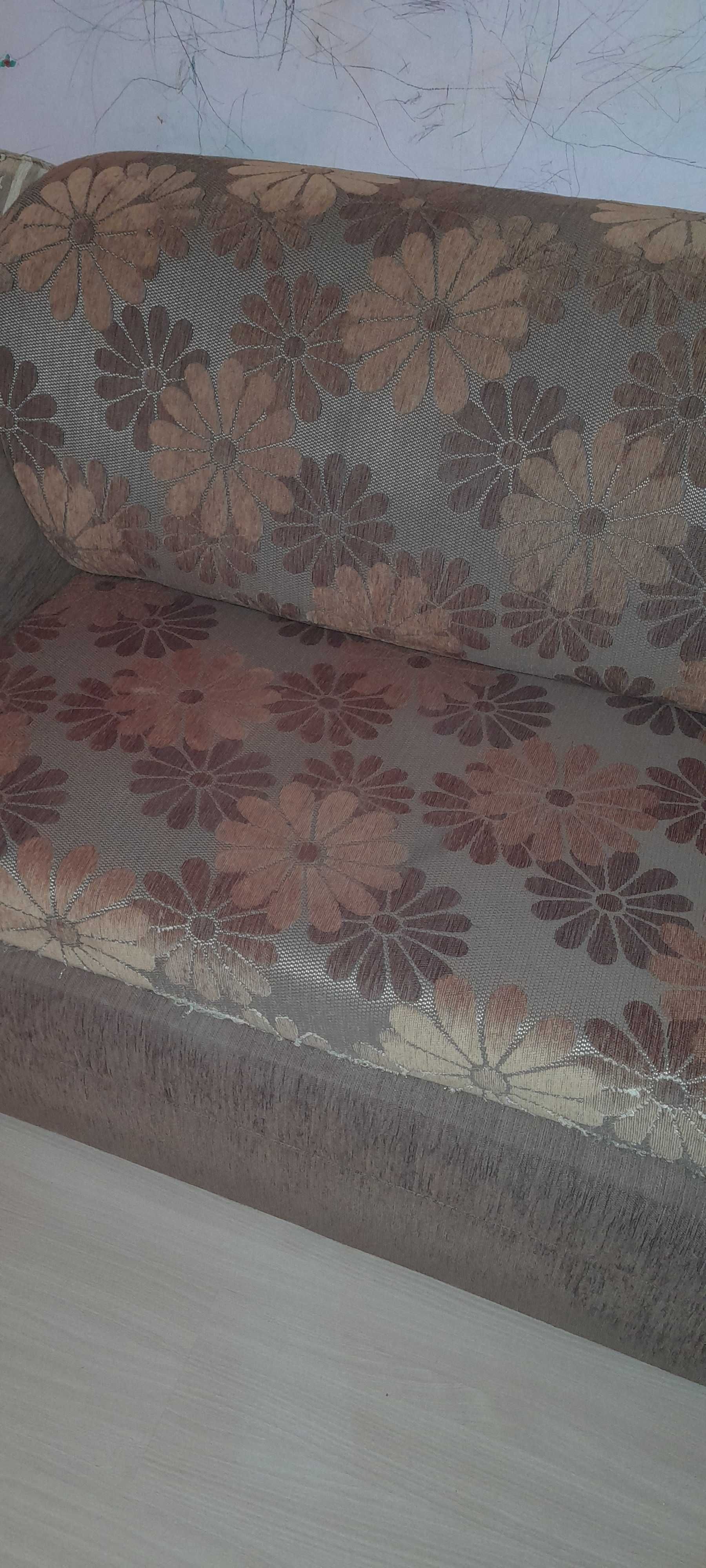 Meble Bodzio. Dawny Bodzio. Rokladana sofa i dwa fotele