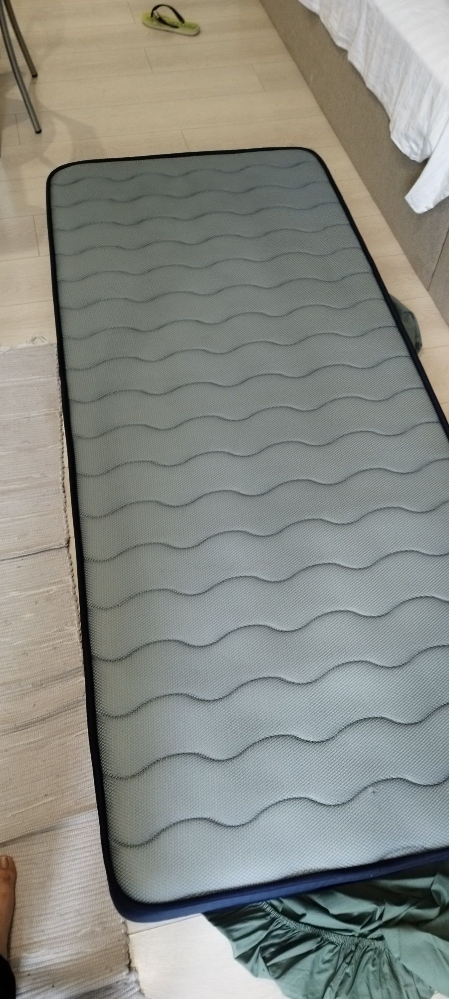 Vendo - Colchão de Solteiro com Reforço lombar