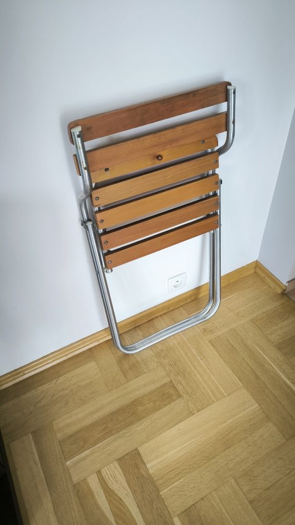 Krzesełka drewniane składane