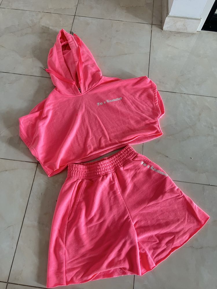Костюм рожевий Bershka