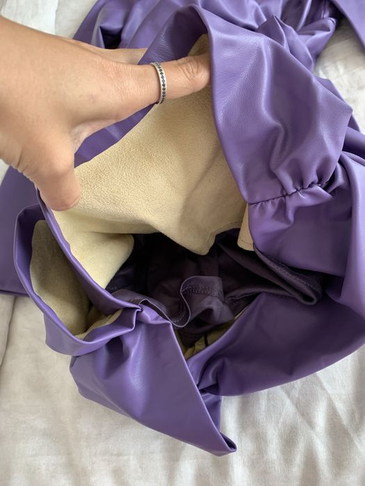Vestido zara lilas couro