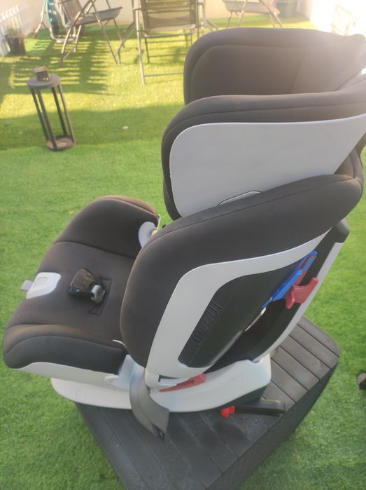 Vendo cadeira auto Chicco com isofix