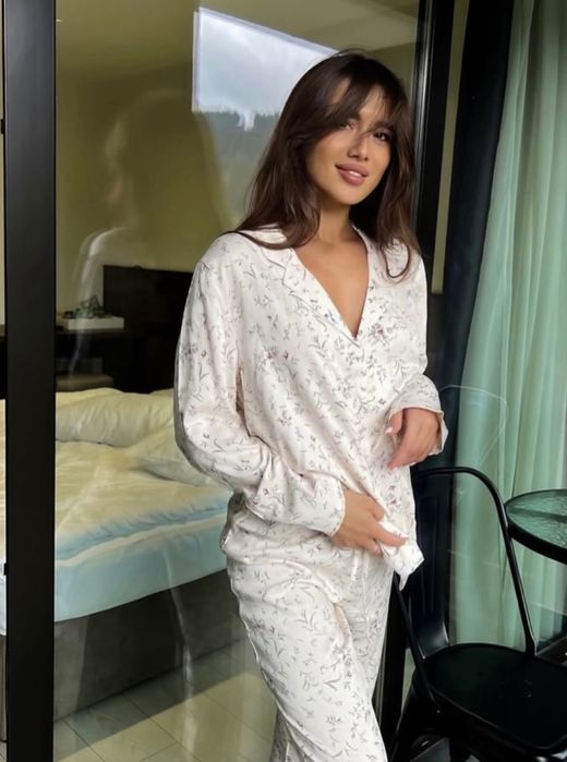 Жіноча піжама з штанами