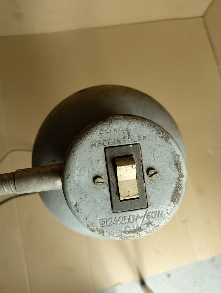 Stara lampka PRL biurkowa mocowana do blatu