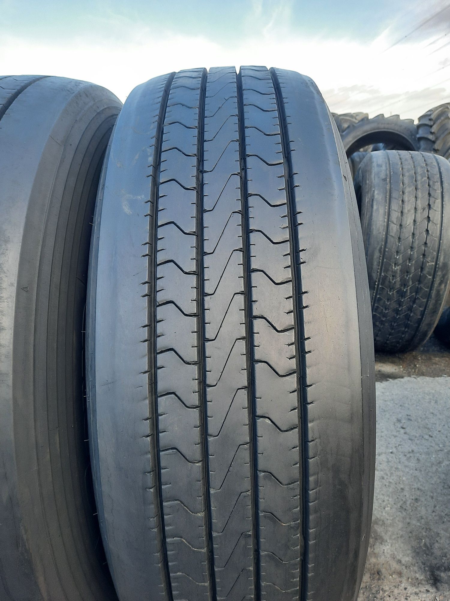 2 opony 315/70 R22.5 Dębica DRS2 2021r 12mm