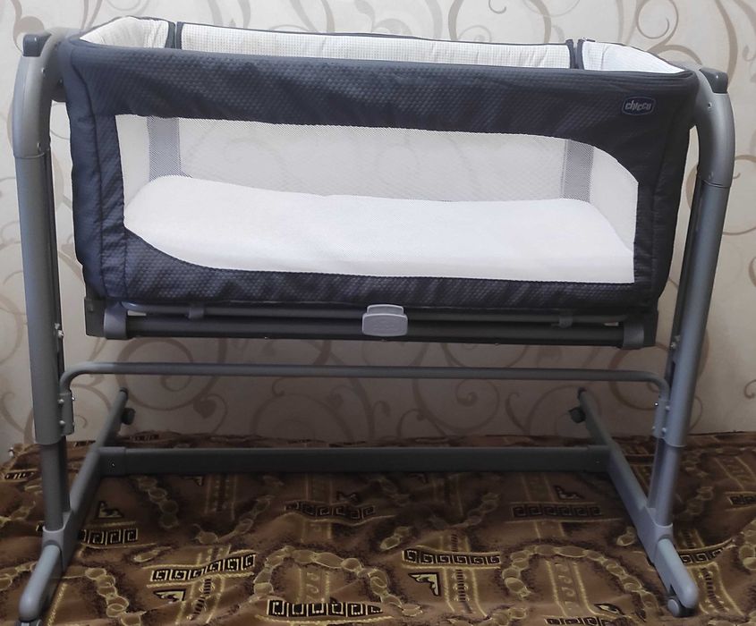 Ліжечко приставне Chicco