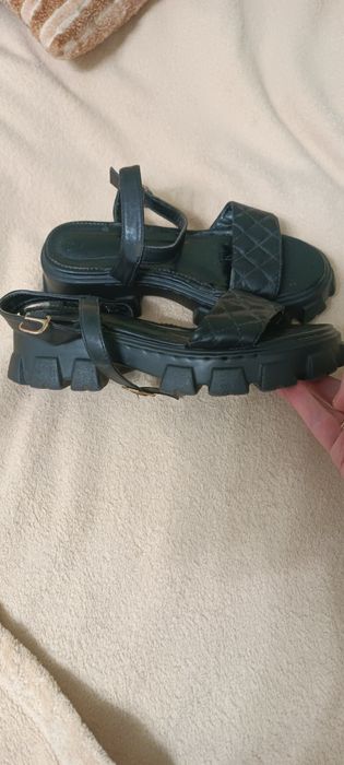 Осінні ботинки, босоніжки, балетки туфлі