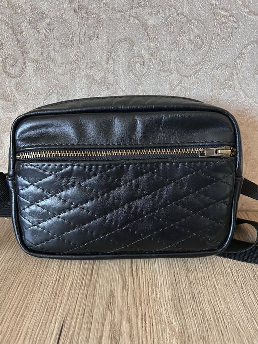 Бананка кожана мужская