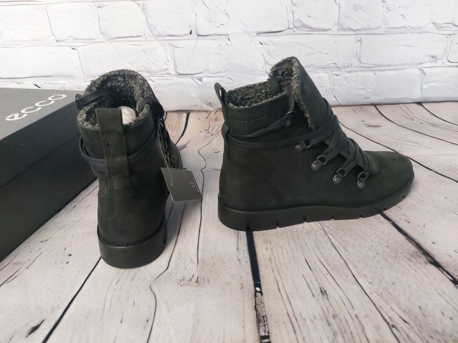 Зимові черевики Ecco Bella 37,38 рр