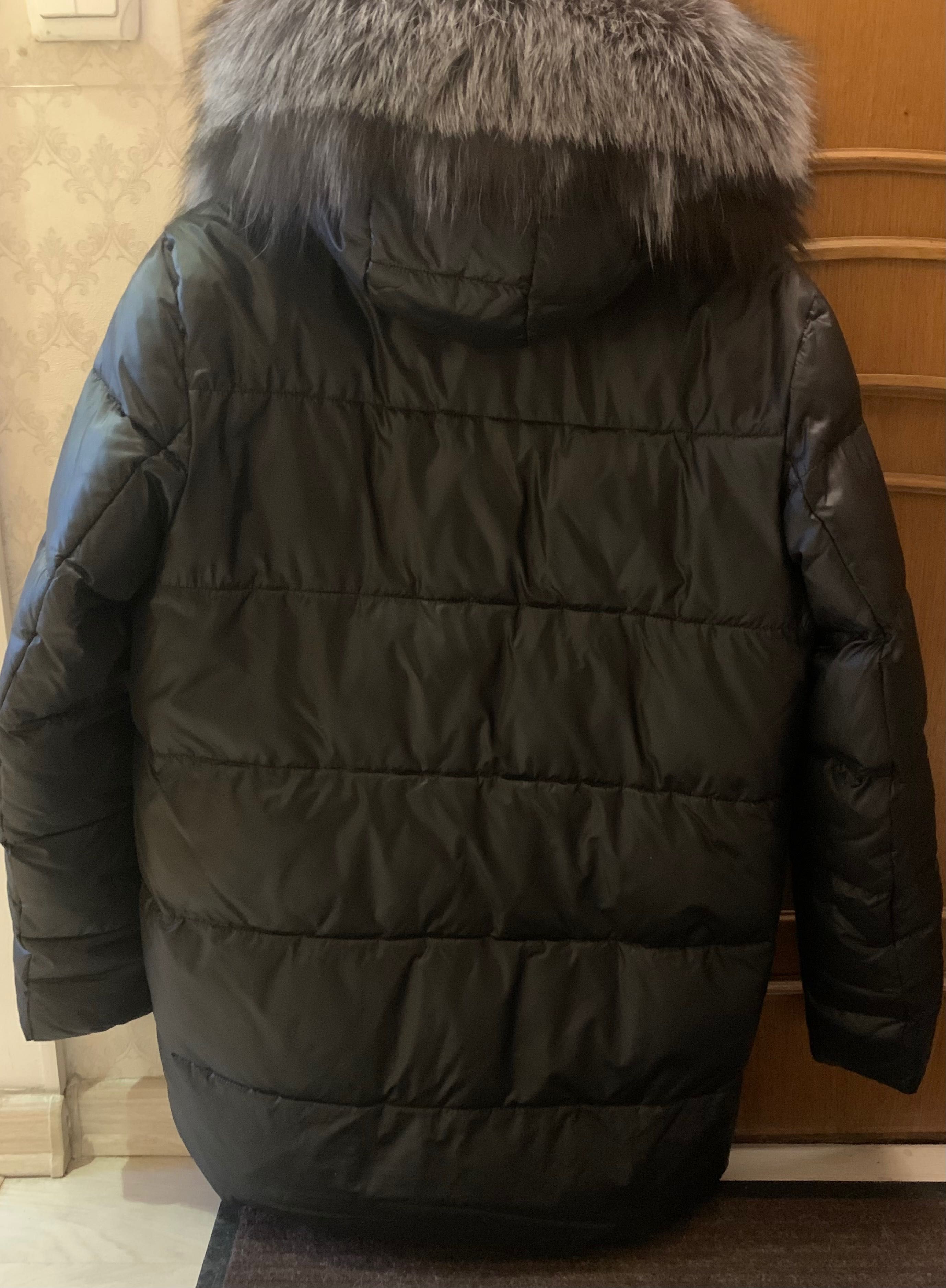 Продам жіночу зимову куртку