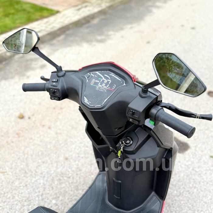 Електроскутер Corso Jogger 1500W, 72V/25Ah — двомісний максіскутер