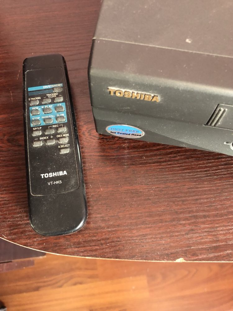 Пишущий видемагнитофон toshiba