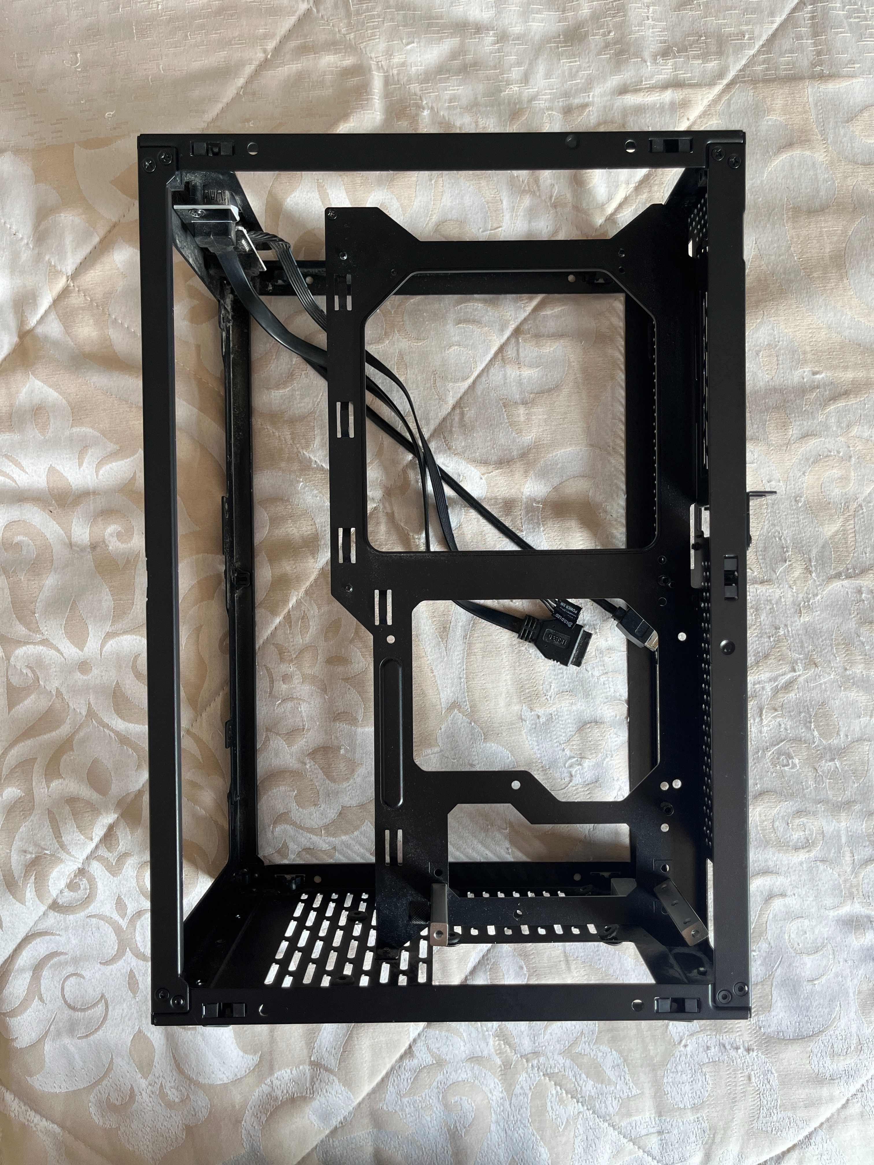 Caixa Mini-ITX SSUPD Meshlicious Preta