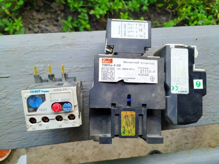 магнитний пускатель пмло 1-32 и ПМЕ 211,