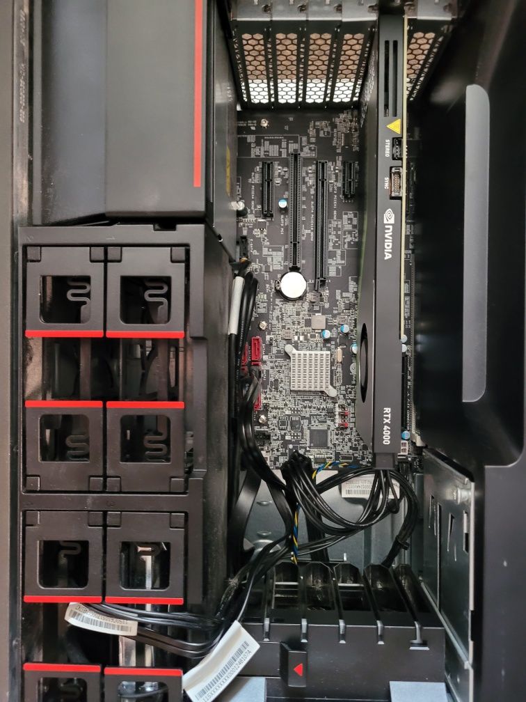 Komputer Intel 24 rdzenie/64GB DDR4/RTX 4000 ThinkStation Xeon LENOVO