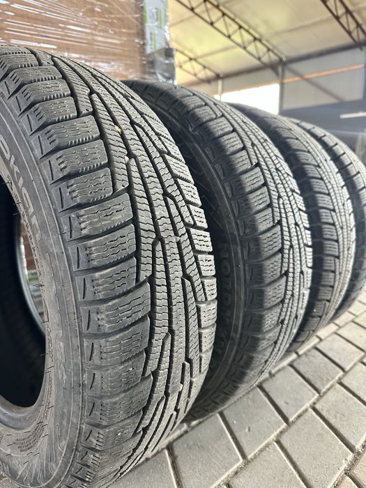 Зимова резина Nokian 175 70 р14